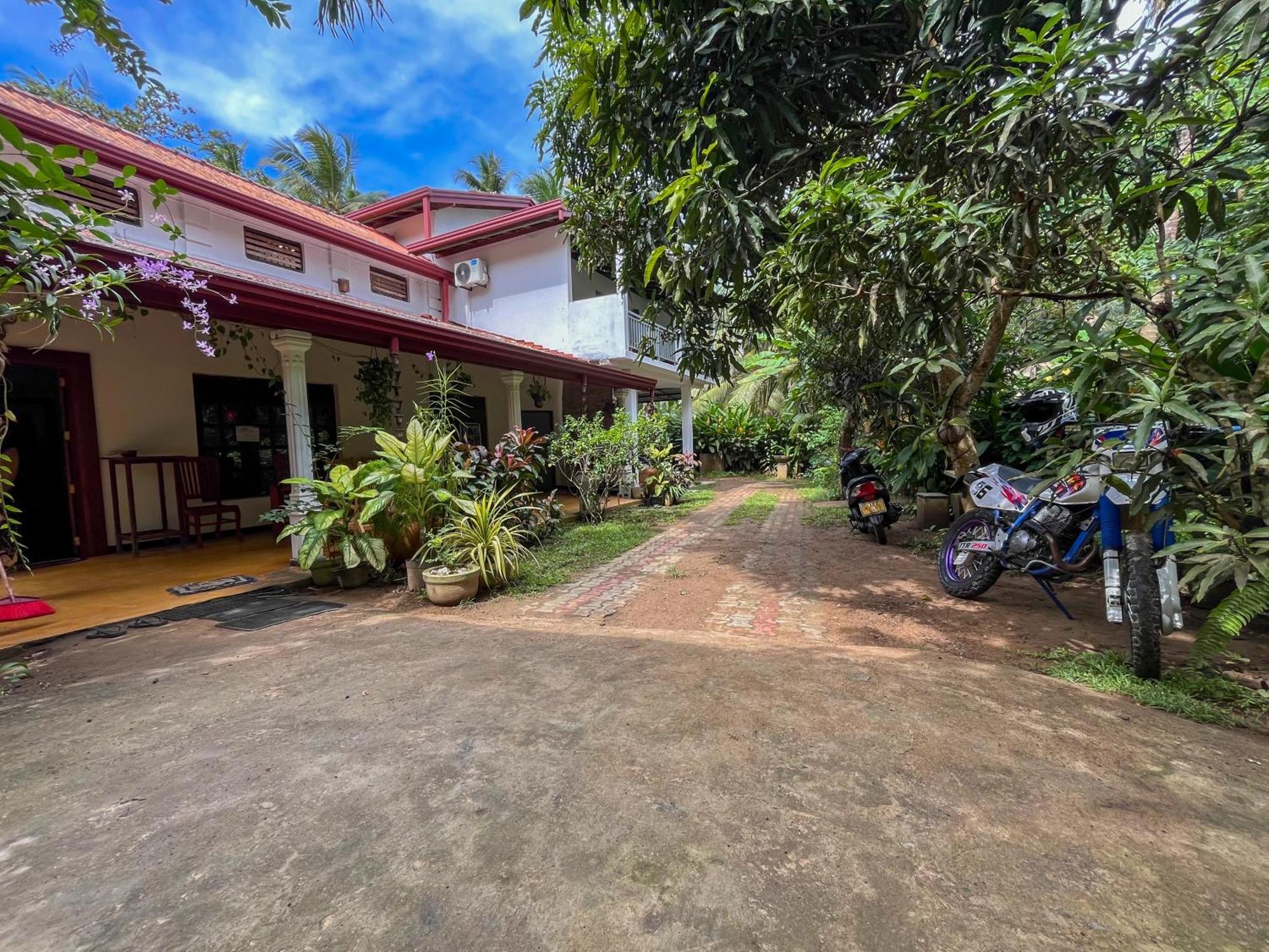 Abraham Beach House Тангале Екстериор снимка