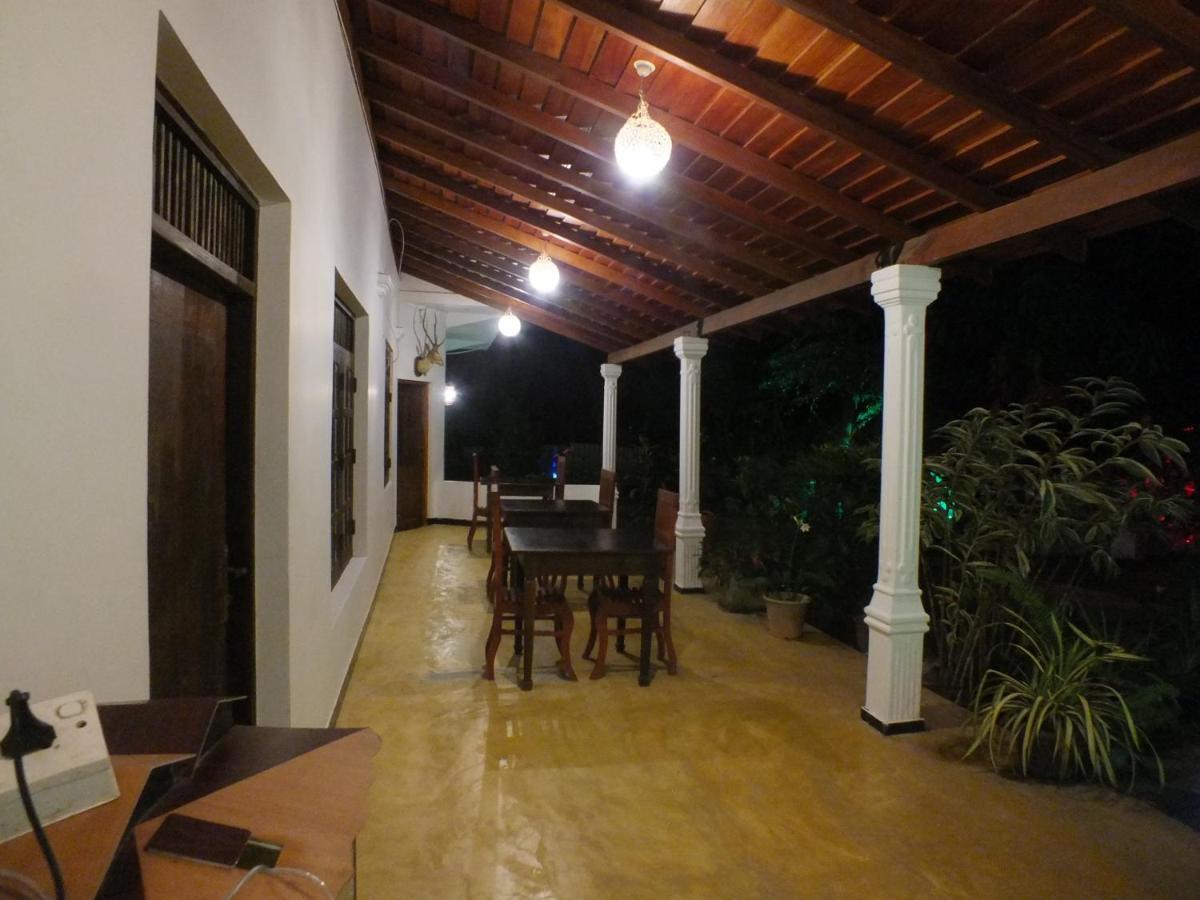 Abraham Beach House Тангале Екстериор снимка