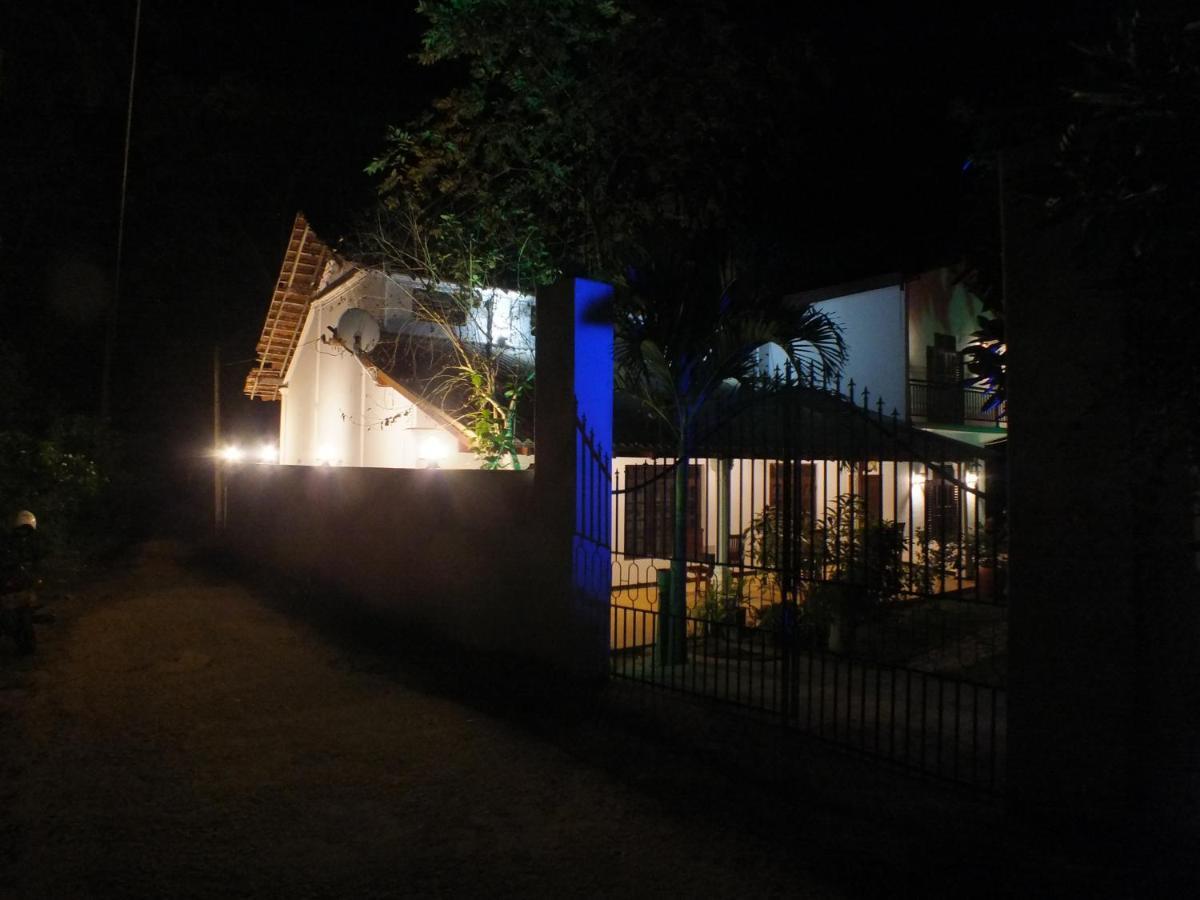 Abraham Beach House Тангале Екстериор снимка