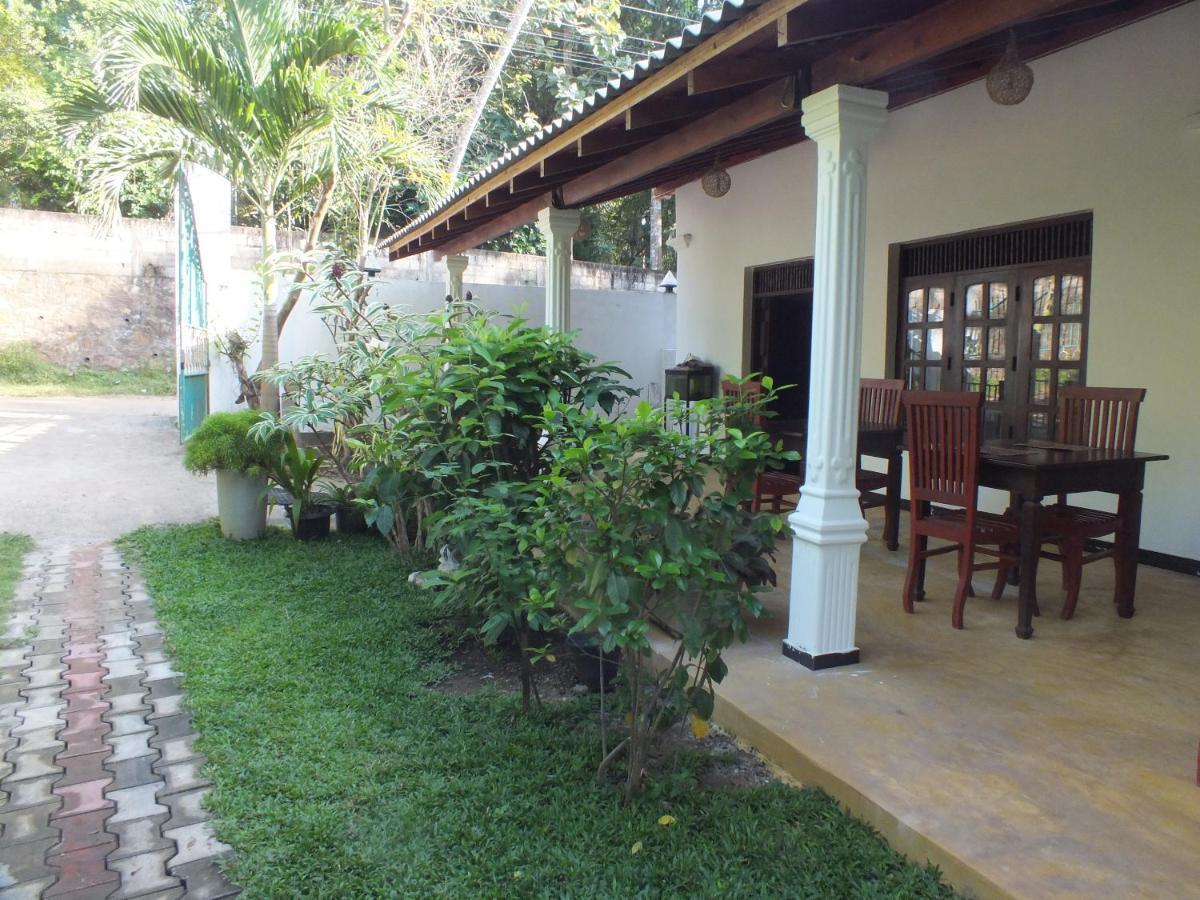 Abraham Beach House Тангале Екстериор снимка
